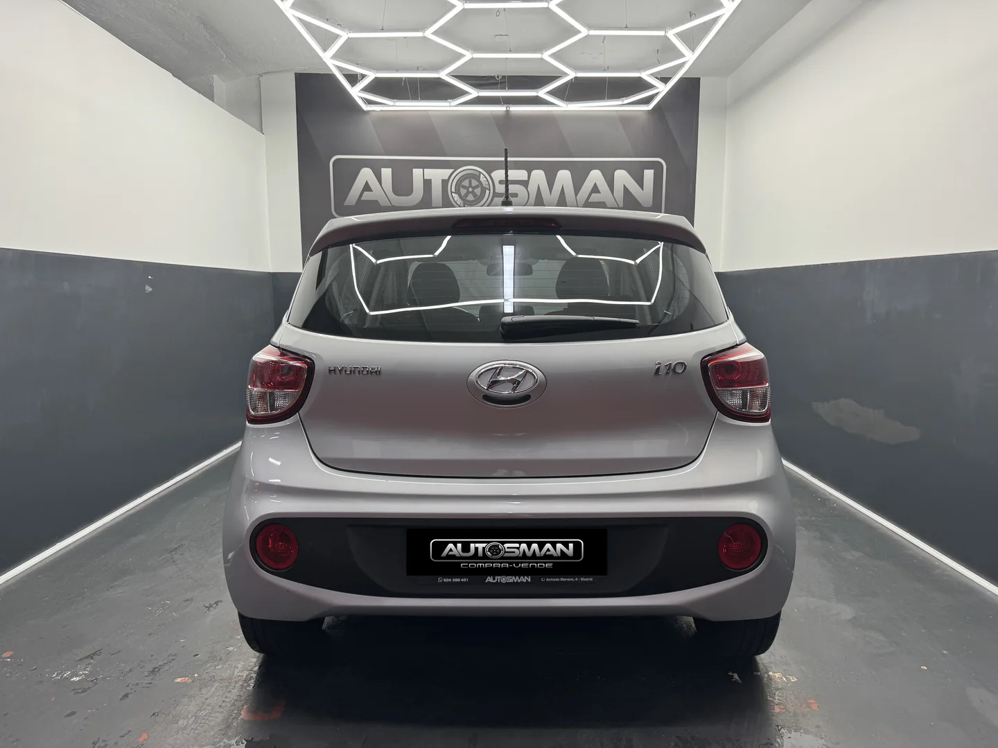 HYUNDAI I10 i10 1.0 Go 2018 Gasolina Gris - Imagen 6 de 40